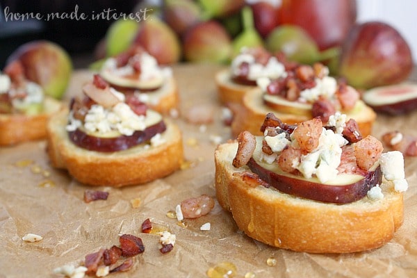 This easy appetizer recipe is fancy enough to serve at a dinner party but simple enough to make as a bite size appetizer on girls night. The sharp taste of blue cheese with fresh fig and the salty pancetta is amazing!