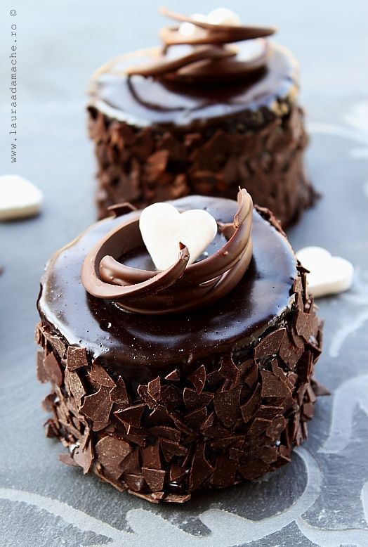 Ultimate rich and decadent chocolate lovers desserts. These chocolate recipes are sure to put a stop to your chocolate craving. Some of these chocolate lovers desserts are even healthy!