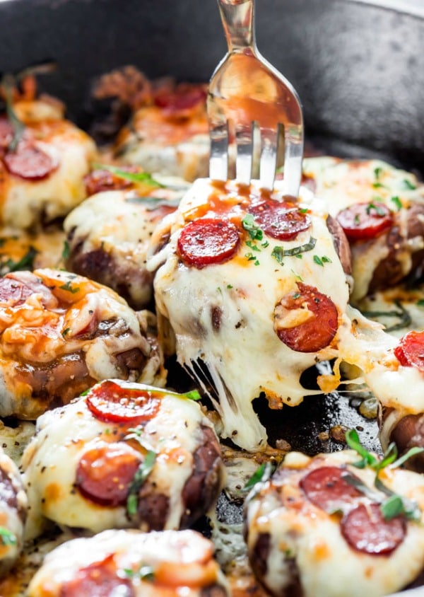 Easy Cheesy Appetizers that make great parties food. Kids and adults love cheese! Quick and simple appetizers for any occasion.
