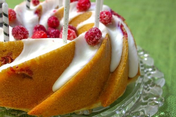  A white chocolate cranberry cake made in a gorgeous heritage bundt pan. This white chocolate cranberry cake is a quick and easy cake recipe made from boxed cake mix. Add in a few extra ingredients and you have a super moist and delicious cake!
