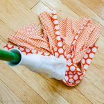 DIY Hardwood Floor Cleaner | This homemade floor cleaner is perfect for spring cleaning. Make your own DIY hardwood floor cleaner with just a few simple household ingredients. It is a kid safe DIY hardwood floor cleaner that leaves your floors squeaky clean! Start your spring cleaning right with homemade floor cleaner.