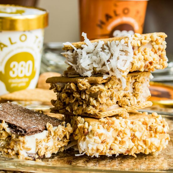 Low Calorie Ice Cream Sandwich | This low calorie ice cream sandwich recipe is a healthy dessert recipe that will be perfect on your diet! Low calorie ice cream sandwiched between two graham crackers and rolled in healthy toppings.