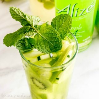 Green Goddess Hard Lemonade | This adult lemonade recipe is an easy summer cocktail recipe that everyone will love. Green Goddess Hard Lemonade mixes fresh lemonade with fruits and vegetables for a summer drink recipe you won’t forget.