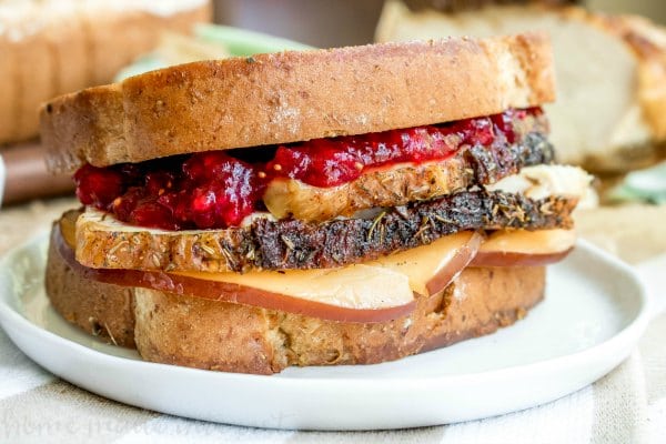 grilled cheese with gouda, turkey and cranberry sauce