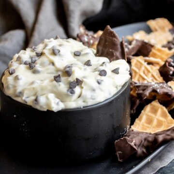 Cannoli Dip made with ricotta