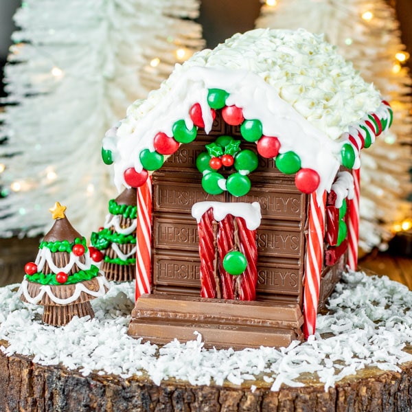 Christmas Holiday Candy Cabin