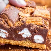 layers of Butterfinger S'mores Bars