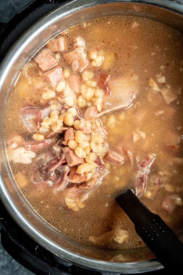 how to make Navy Bean Soup in the instant pot