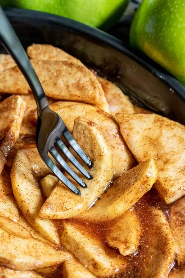 Cinnamon Sugar Baked Apple Slices is the perfect Thanksgiving side dish