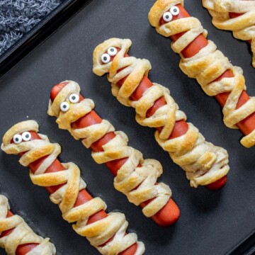 Mummy Dogs is an easy Halloween recipe