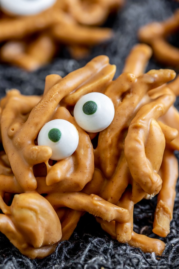 easy No Bake Monster Cookies for Halloween