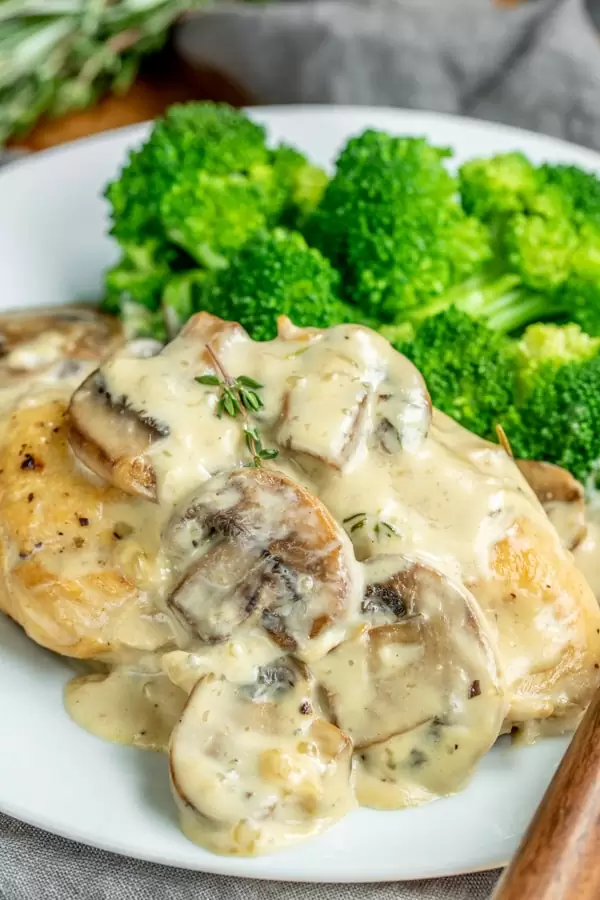 Instant Pot Chicken and Mushrooms with a creamy mushroom sauce