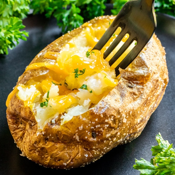 how-long-to-cook-bake-potato-in-air-fryer