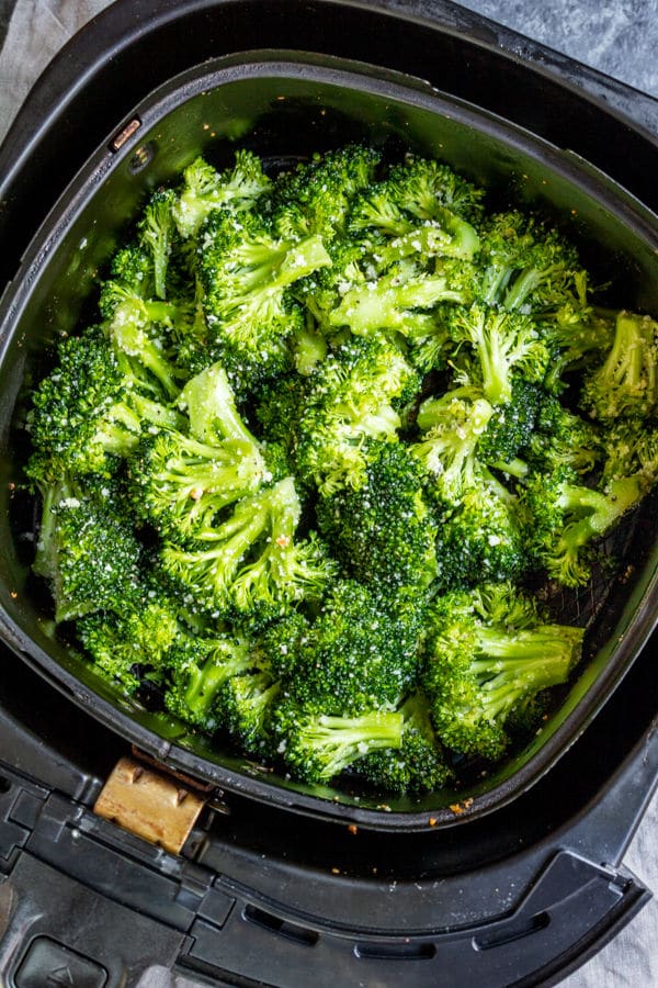 how to make Air Fryer Broccoli
