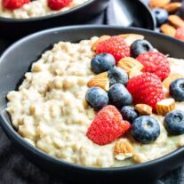 black bowl with Instant Pot Oatmeal
