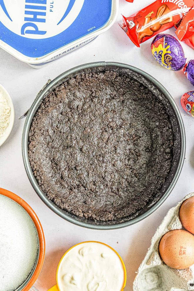 how to make Instant Pot Easter Cheesecake oreo crust