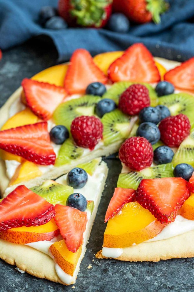 Fruit Pizza dessert with cookie crust