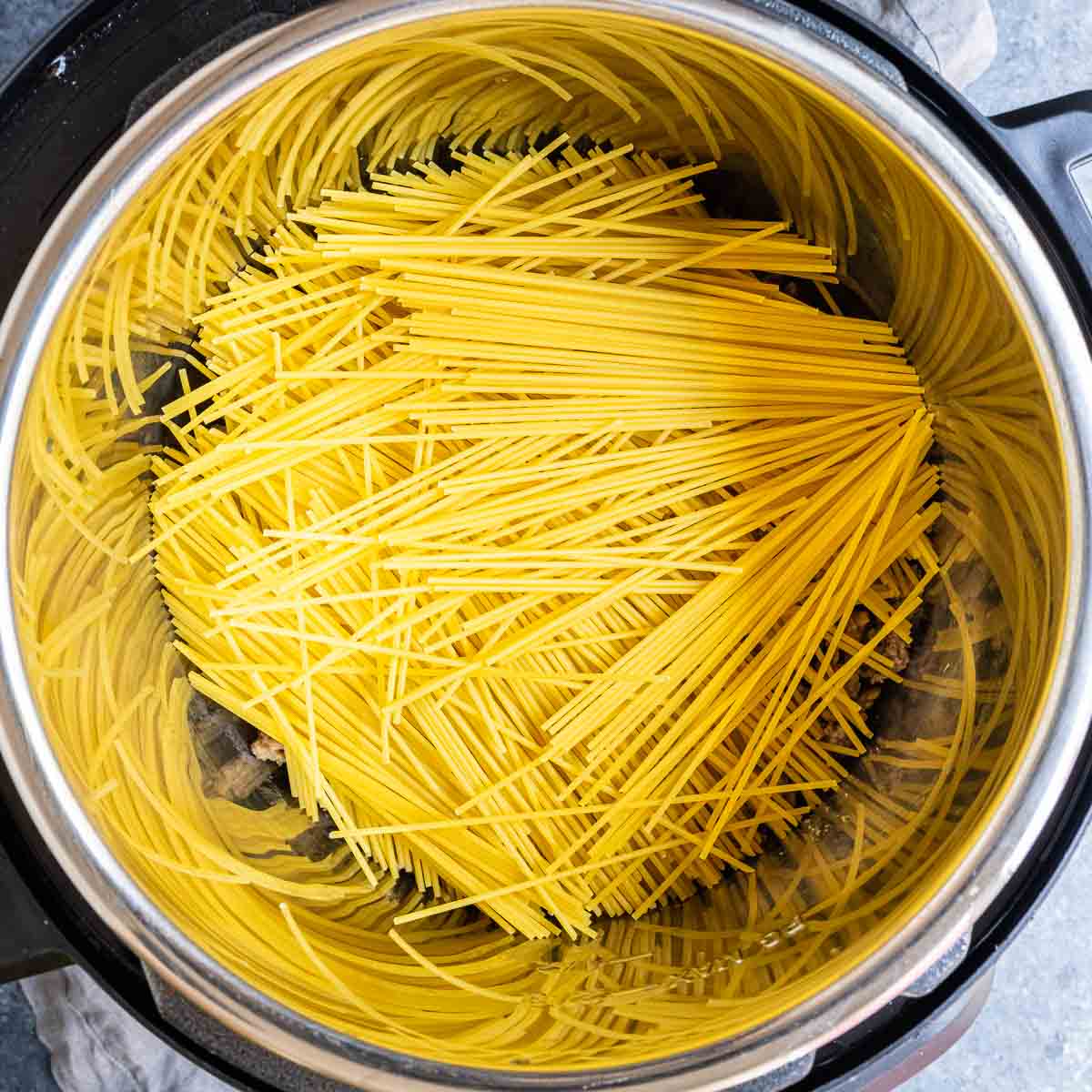 how to make Instant Pot Spaghetti