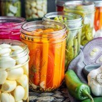 How to Quick Pickle Vegetables in jars