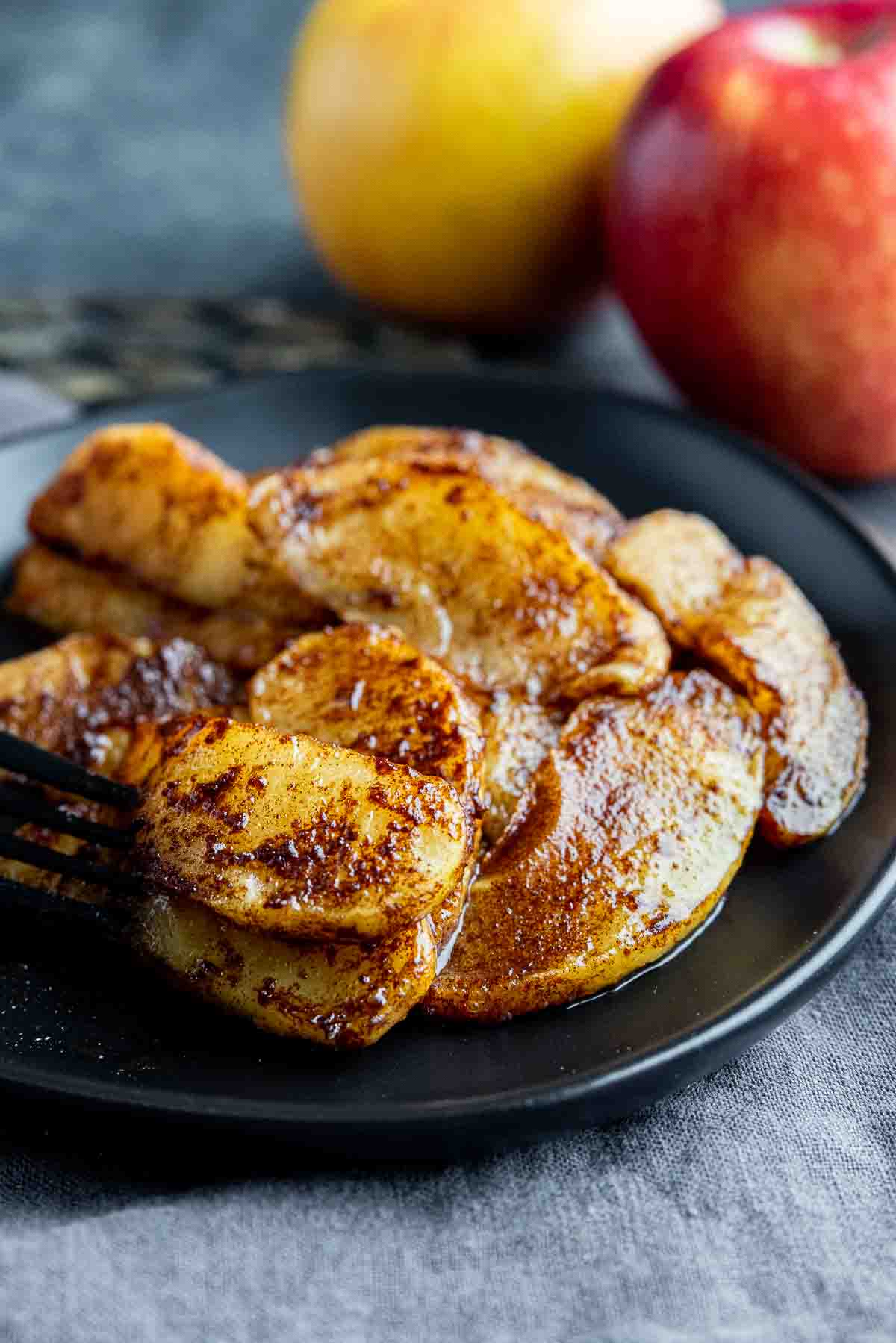 plate with Air Fryer Baked Apple Slices
