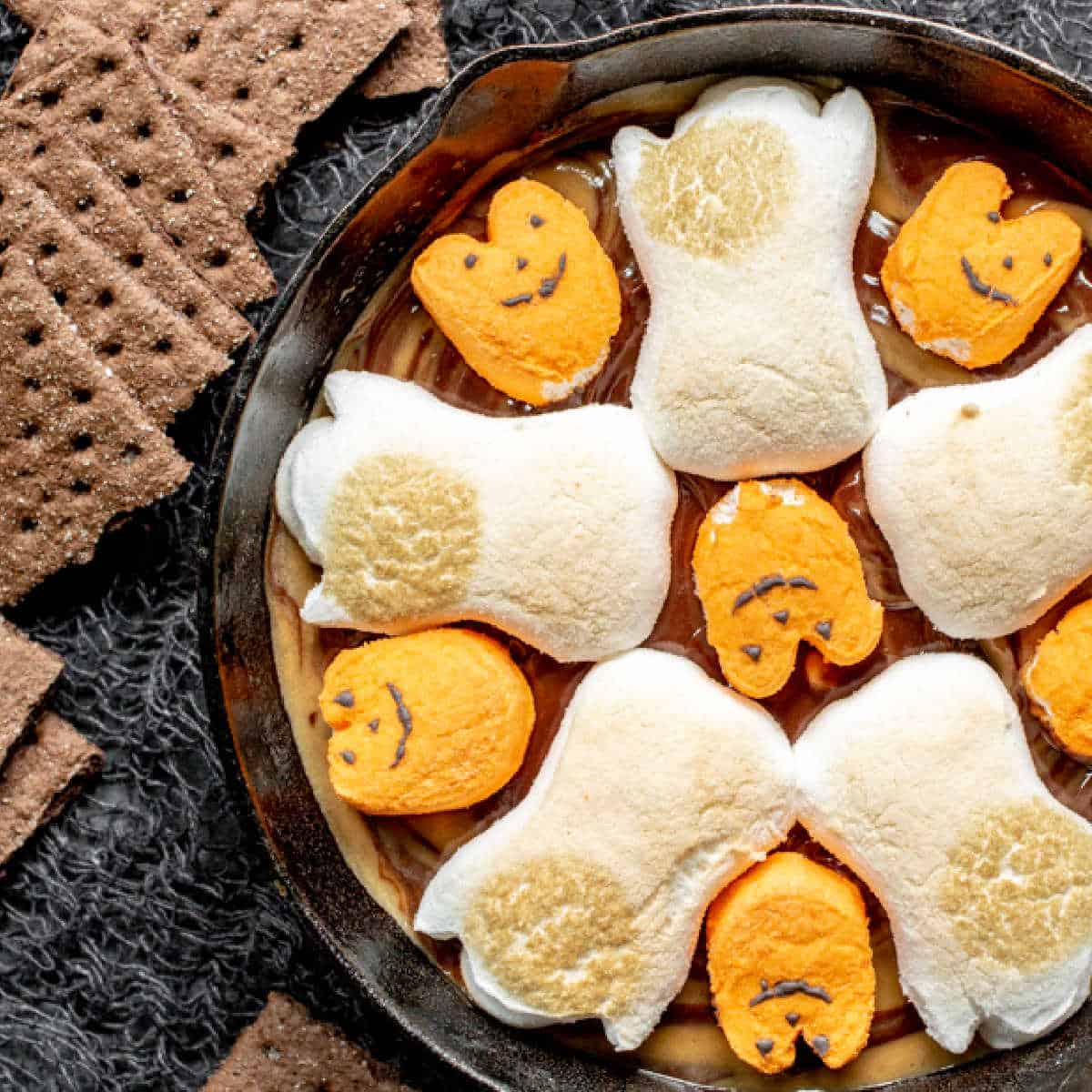 skillet with Halloween Smores Dip