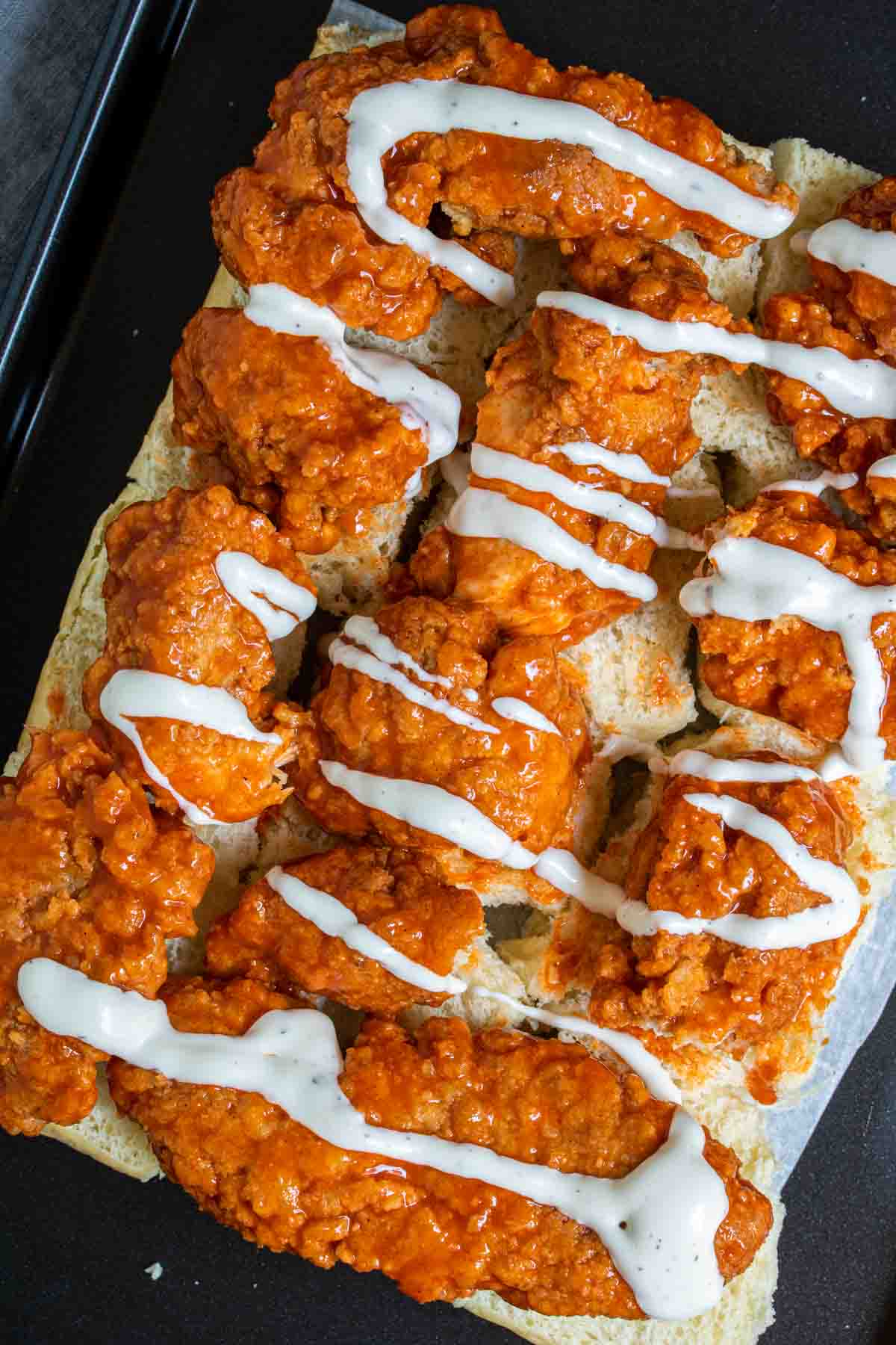 buffalo chicken sliders with ranch dressing