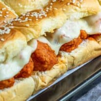 buffalo chicken sliders with provolone cheese