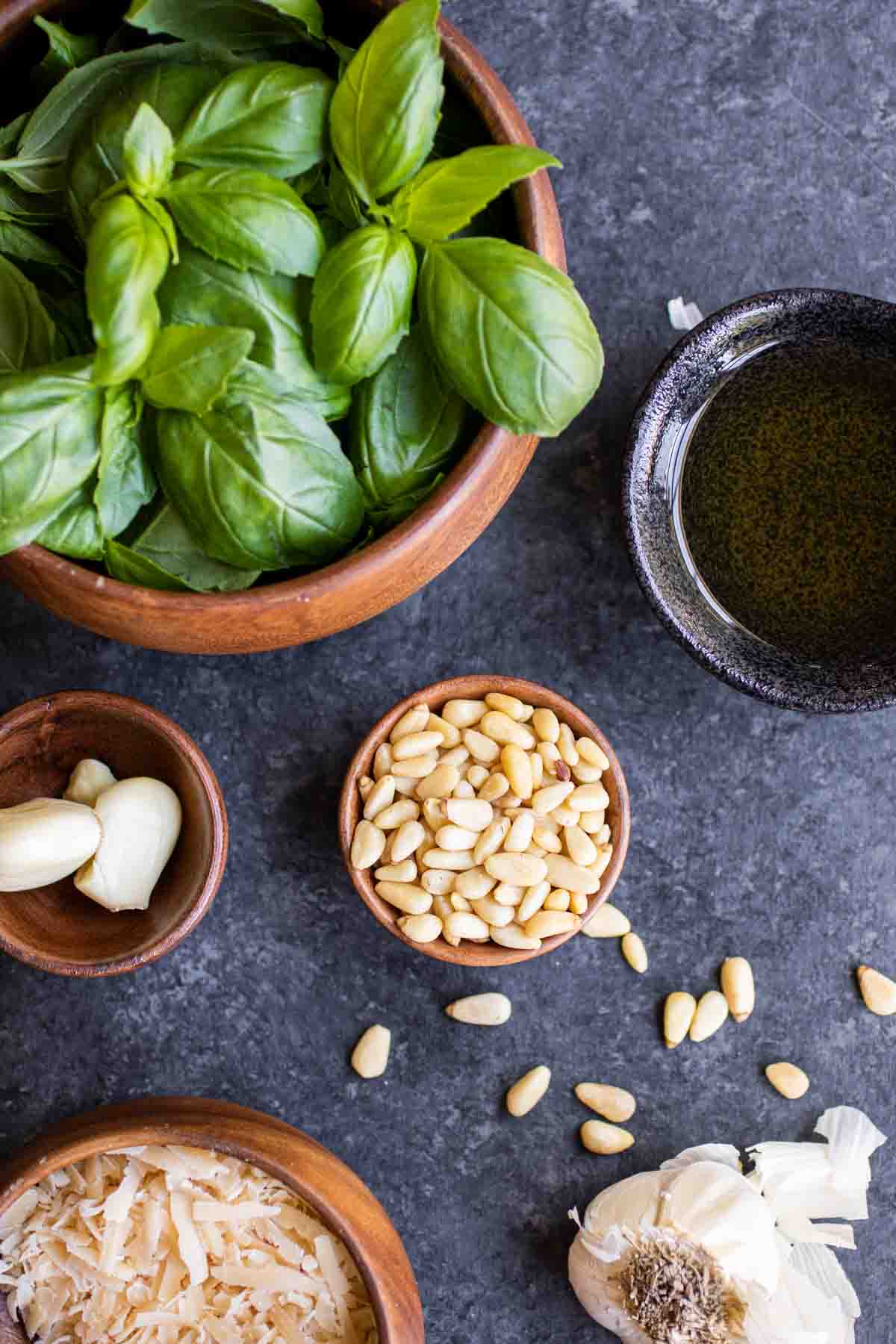 How to make basil pesto ingredients