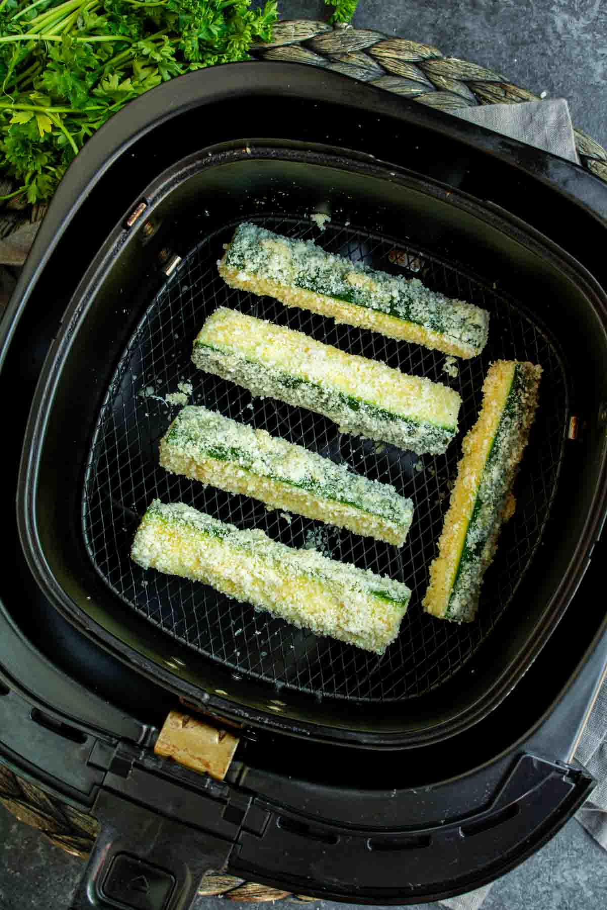 how to make Air Fryer Zucchini