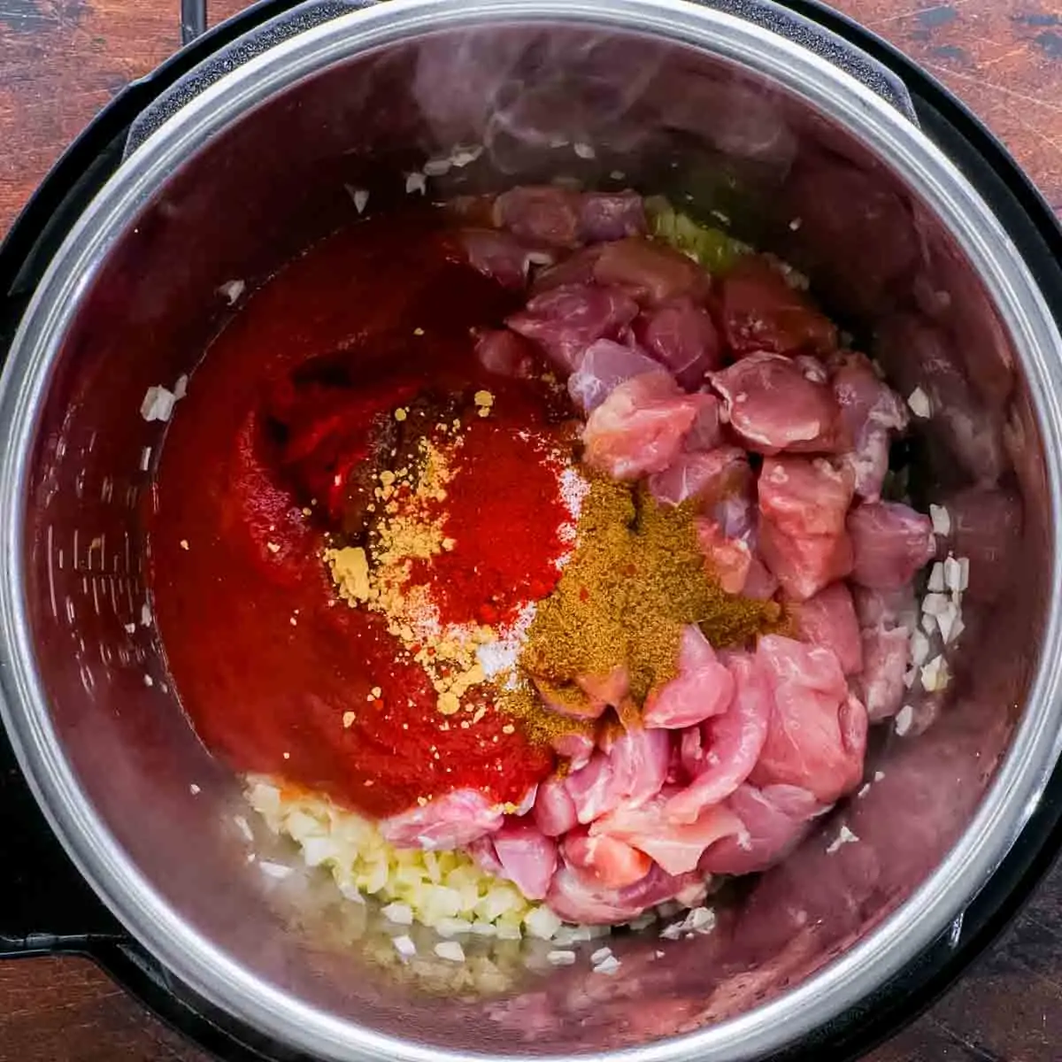 An instant pot of Instant Pot Butter Chicken