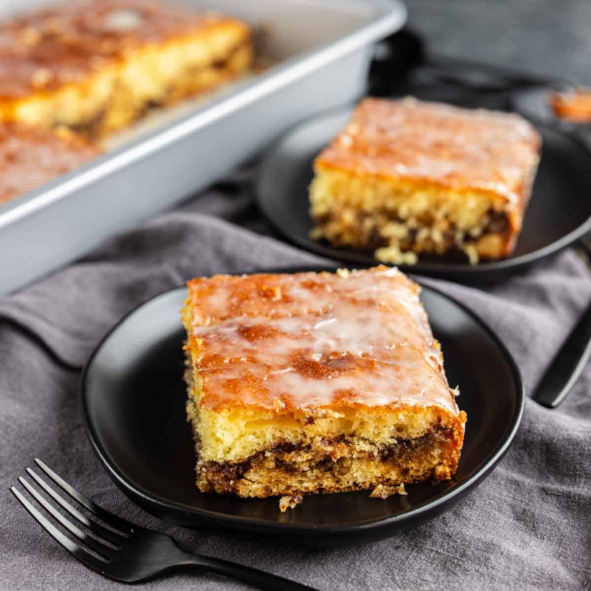 Honey Bun Cake Recipe: Easy Cinnamon Swirl Cake with Vanilla Glaze ...